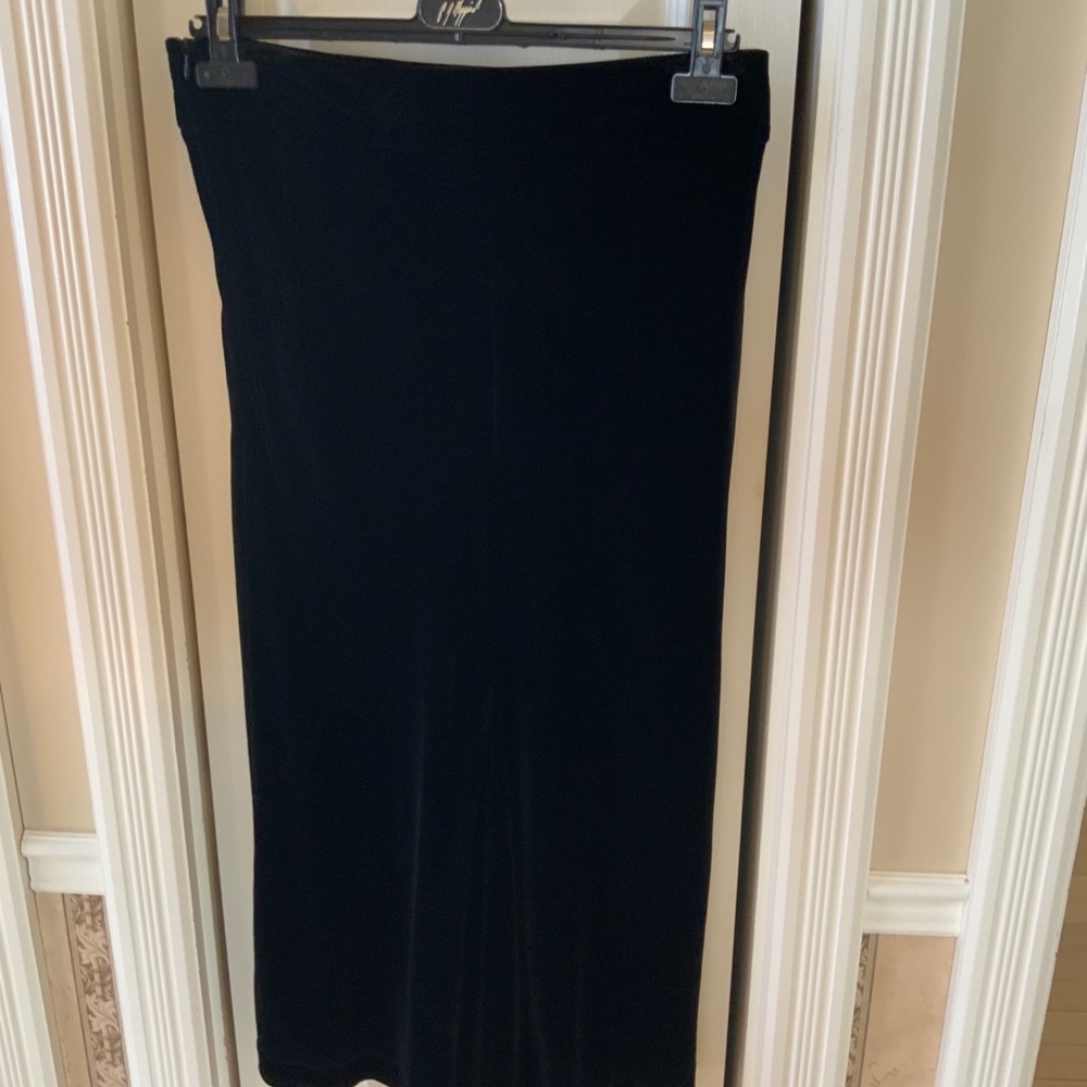 Mac & Jac flared velvet black skirt, size 8